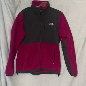 Fuchsia/Pink Fleece the North Face Jacket size Medium